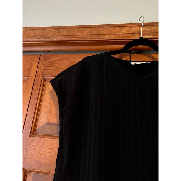 NWOT Everlane Women's City Stripe V-Neck Minimalist Cap Sleeve Boxy Top Black 4 - Picture 5 of 10